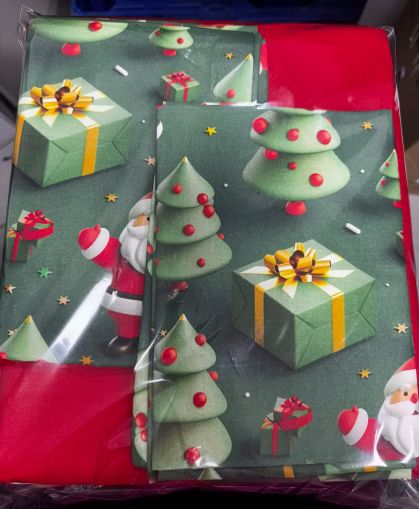 ЛУКСОЗЕН СПАЛЕН КОМПЛЕКТ ДЯДО КОЛЕДА С ЕЛХИЧКИ 4 ЧАСТИ БЕЗ ЛАСТИК