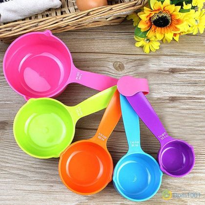 СЕТ МЕРИТЕЛНИ ЧАШКИ 5 БР