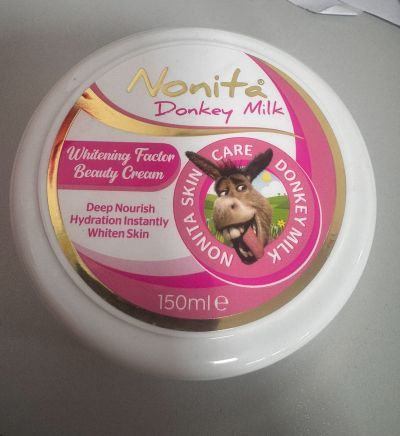 НОНИТА КРЕМ С МАГАРЕШКО МЛЯКО С ИЗБЕЛВАЩ ЕФЕКТ 150 МЛ / РОЗОВ / 