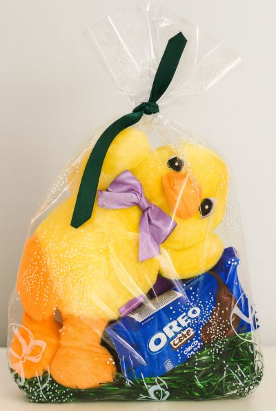 МИЛКА ЛАКОМСТВА ЗА КОЛЕДА + ГОЛЯМА ПЛЮШЕНА ИГРАЧКА ПИЛЕНЦЕ